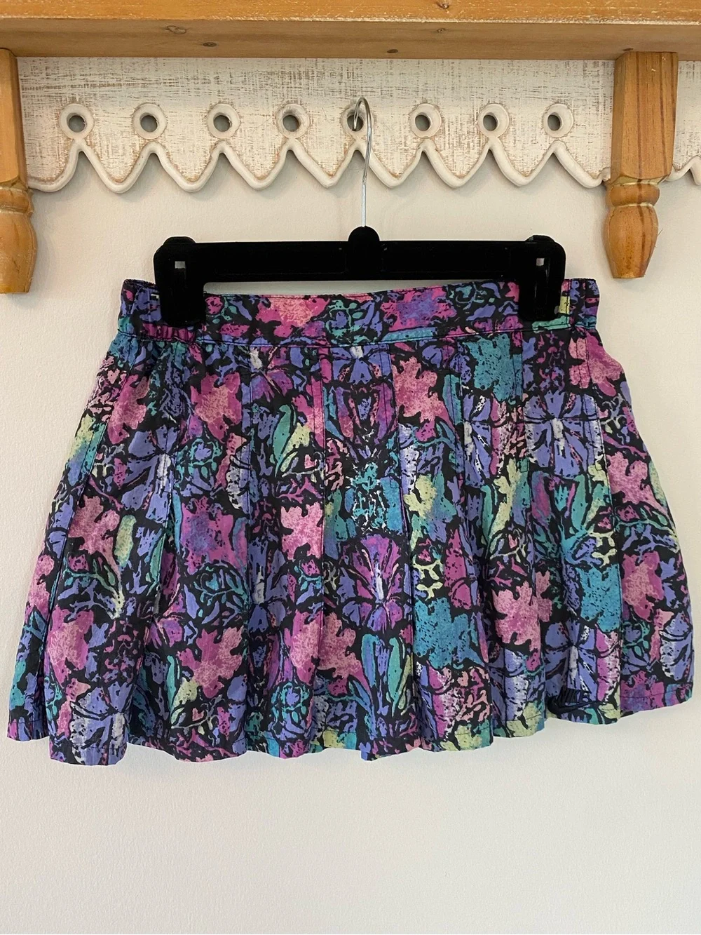 Vintage Women’s Nike Floral Tropical Multicolor Pleated Mini Skirt - activewear